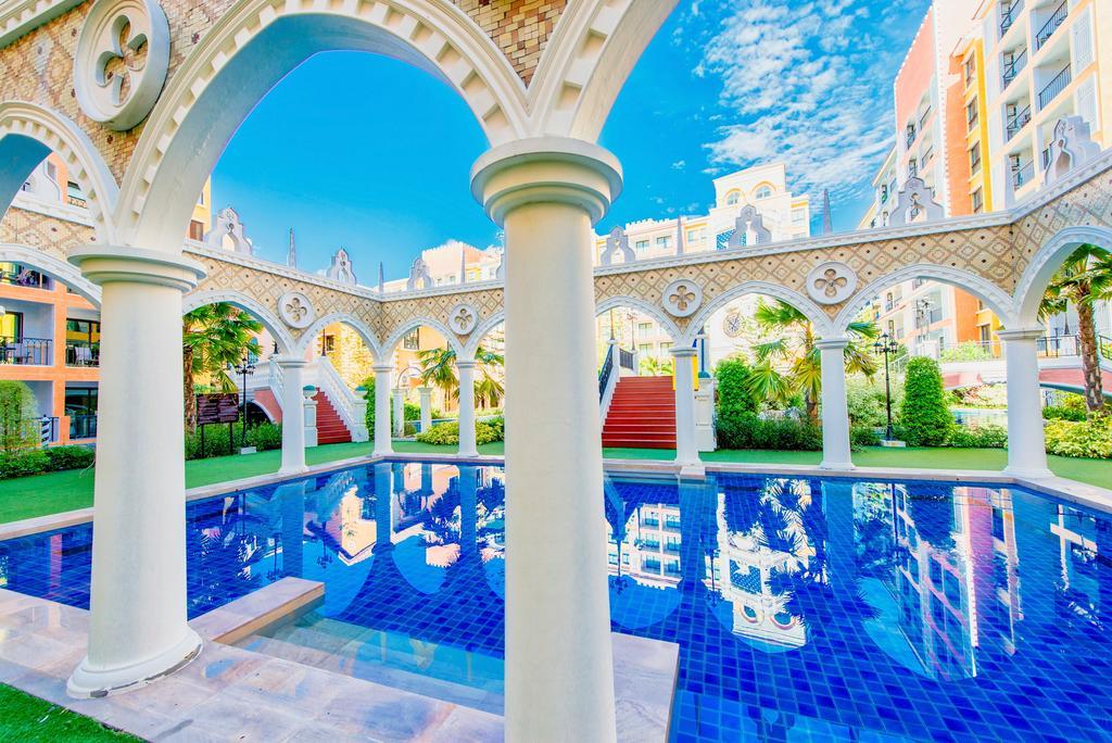 Venetian Resort Pattaya Praia de Jomtien Exterior foto